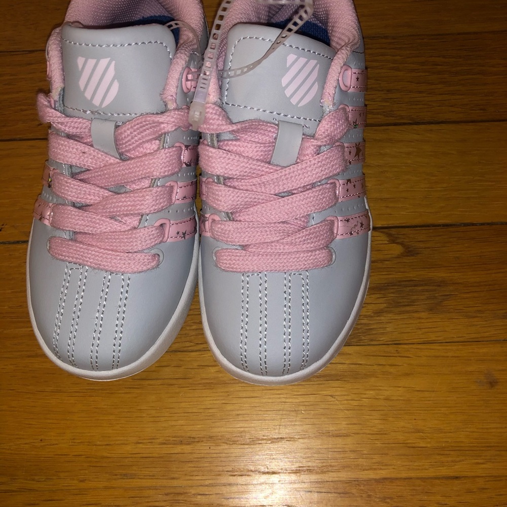Nwob kswiss toddler size 11